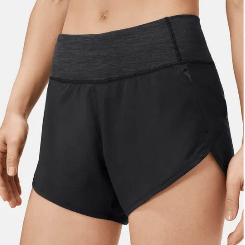 Outdoor Voices Hudson 2.5” Short in BLACK